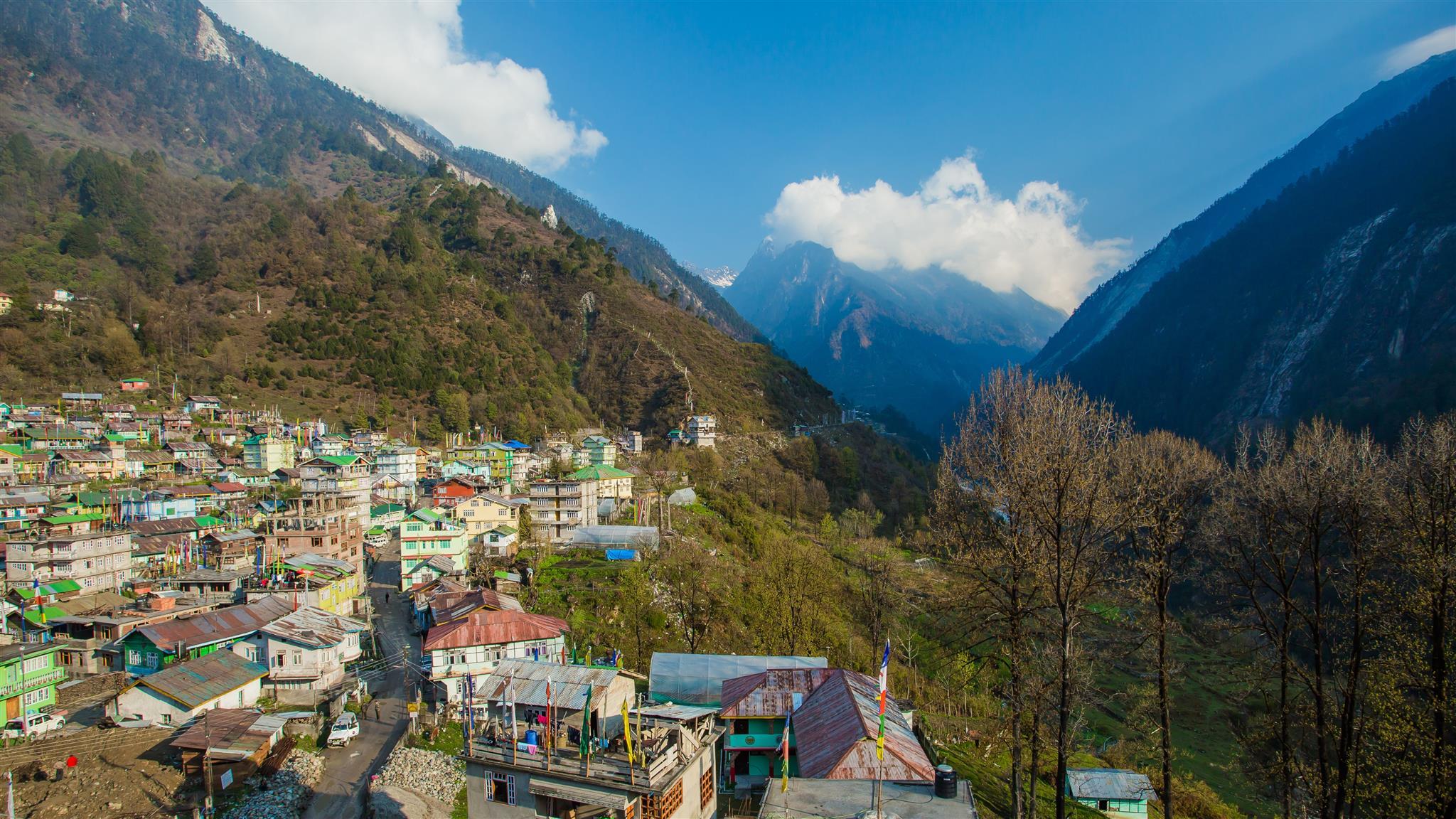 Gangtok Lachung Darjeeling Tour Package – 7 Days / 6 Nights image 1