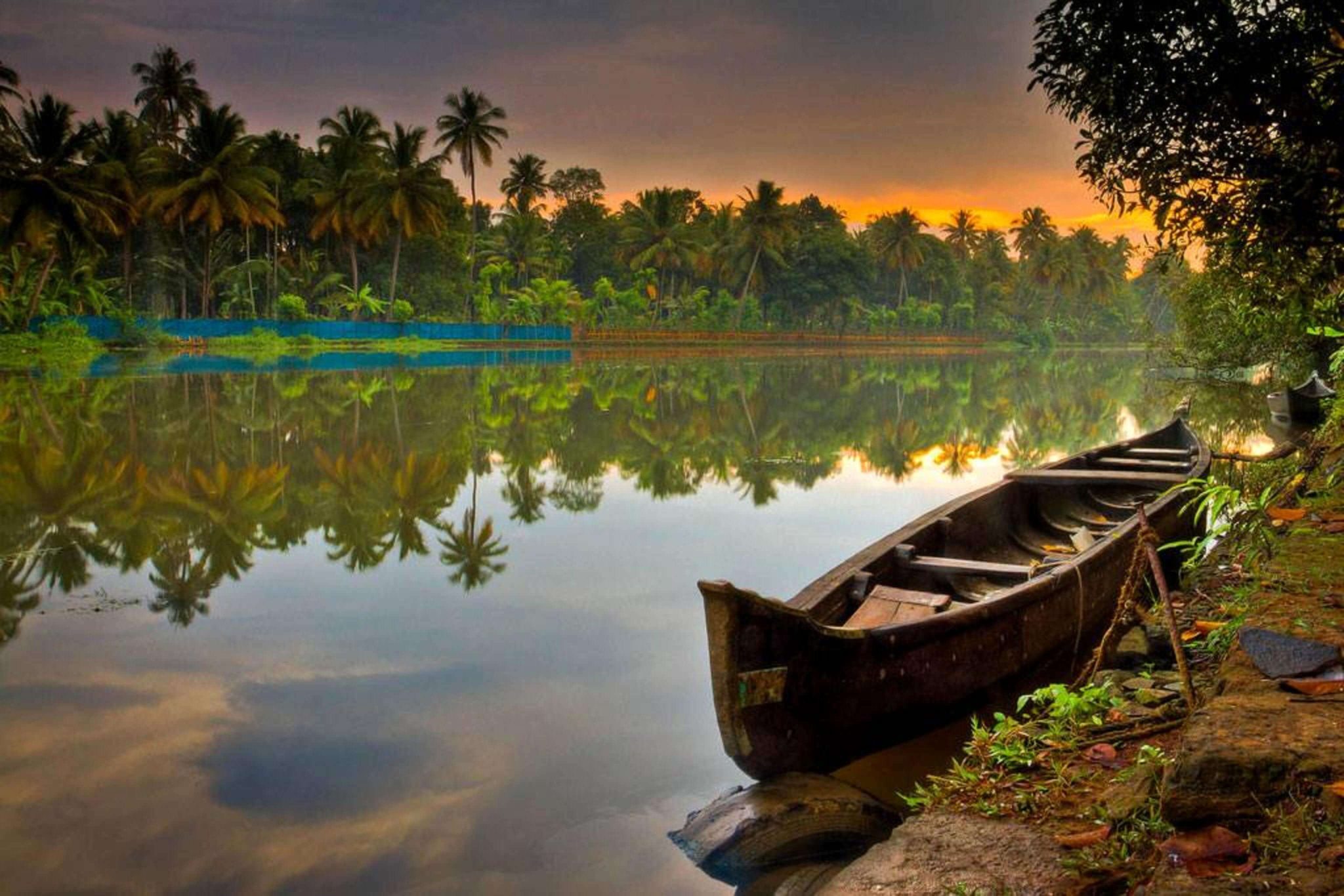 Kerala Delight With Houseboat Stay – 6 Days / 5 Nights image 1
