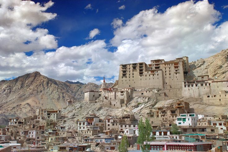 Leh to Leh with Turtuk Tour Package - 5N/6D image 7